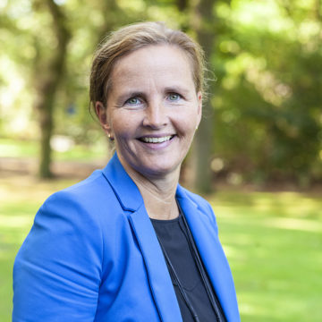 Annelies van der Linde - van Zuthem | Operationeel manager bij V-Kam Education
